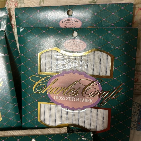 Charles Craft Aida Cloth - Picture 4 of 6